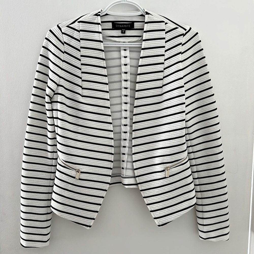 NWOT - Dynamite White with black stripes waist blazer